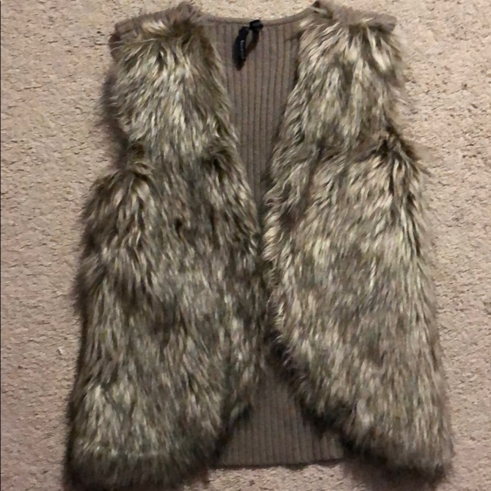 🌵Faux fur sweater vest